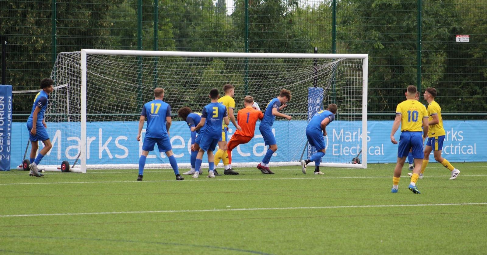 Sutton Bonington FC playing against Kirby Muxloe FC Reserves