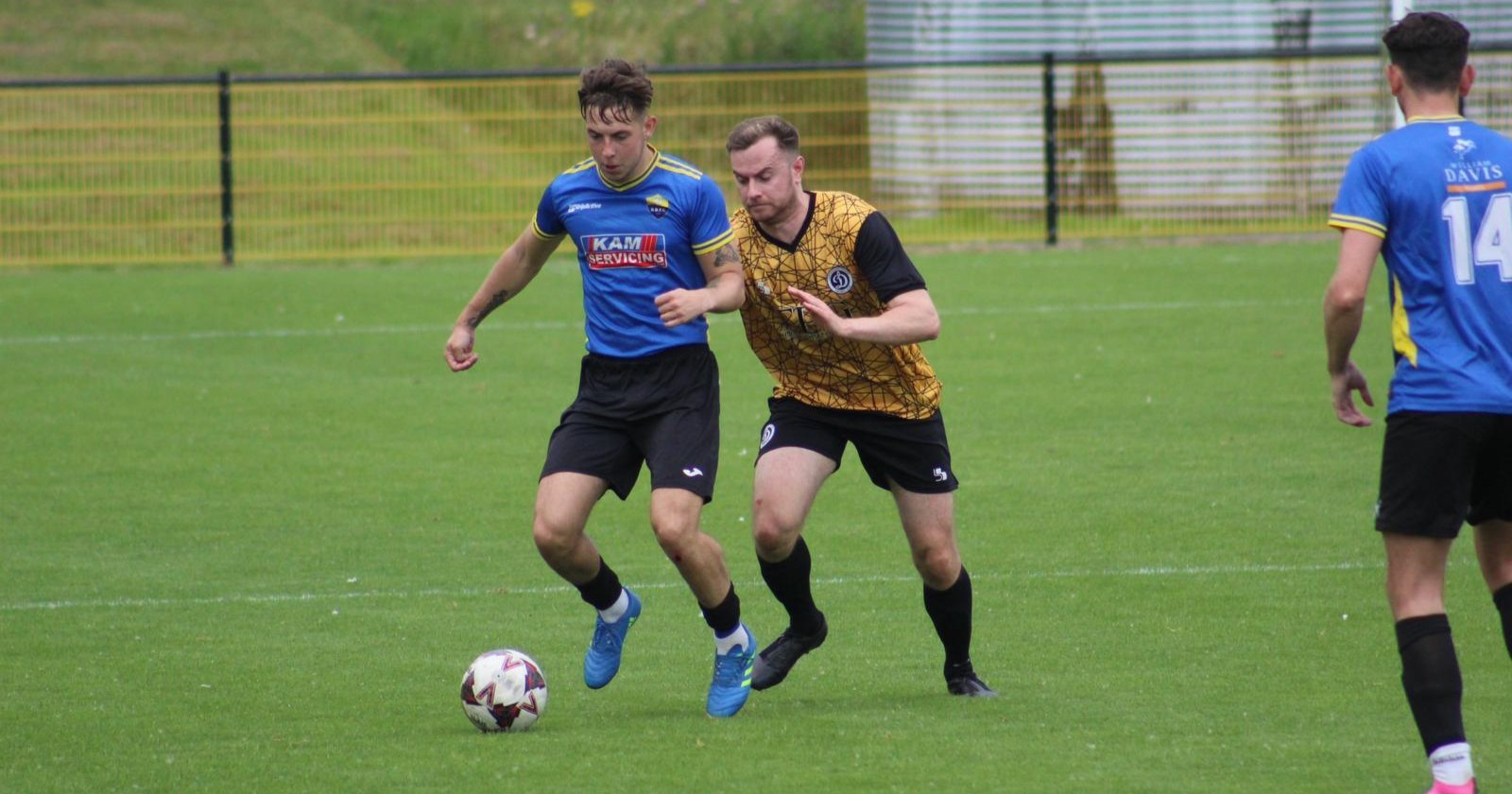 Sutton Bonington FC playing against Loughborough Dynamo FC